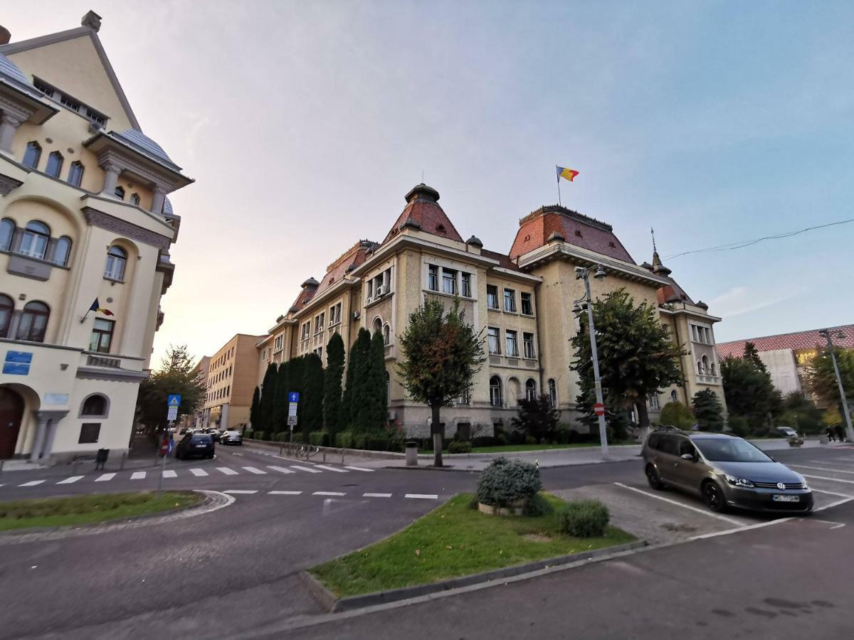 Youth Central Apartment Târgu-Mureş 外观 照片